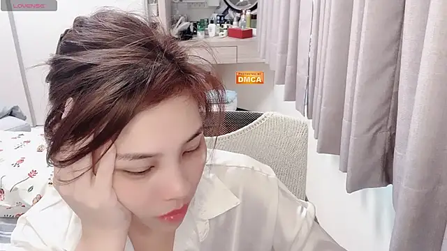 tw yaya online show from October 2025 02:37:02 AM