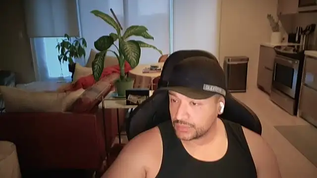 HungandThickLatin online show from September 2025 01:49:01 PM