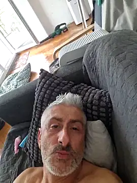 Snapshot of DildoG45 chatting on May 2026 01:29:01 PM DildoG45 online show from May 2026 01:29:01 PM