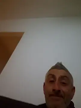 cuci45 online show from December 2025 05:51:02 PM