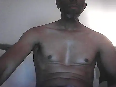 Snapshot of Malcomvs97 chatting on June 2026 08:00:02 PM Malcomvs97 online show from June 2026 08:00:02 PM