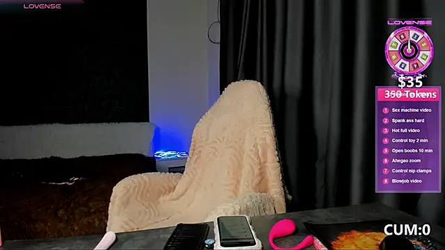 ariel aspen online show from February 2026 09:58:01 PM