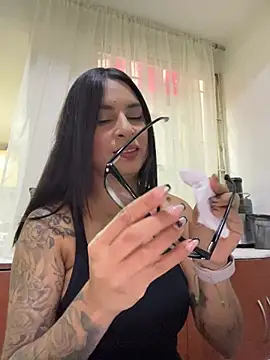 charlotte stevenss  online show from January 2026 02:33:02 PM