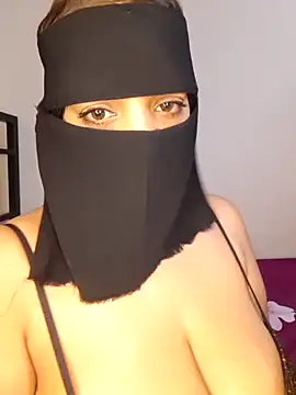 Snapshot of amerlov15 chatting on October 2025 11:19:01 AM amerlov15 online show from October 2025 11:19:01 AM