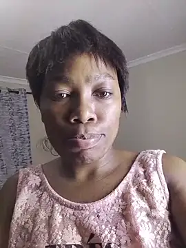 Snapshot of BELINDAXXXXX chatting on February 2026 01:36:02 AM BELINDAXXXXX online show from February 2026 01:36:02 AM