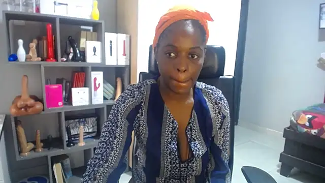 Shaniko89 online show from September 2025 05:33:01 AM