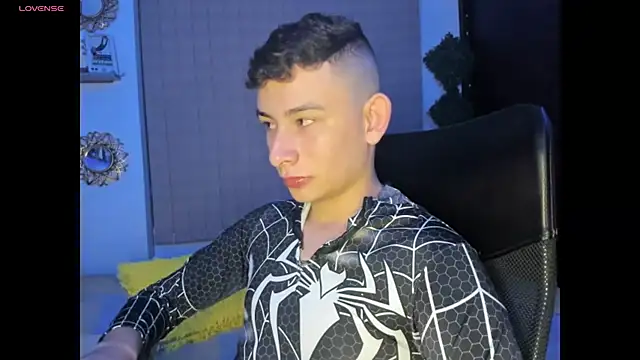 Snapshot of Christ_Miller3 chatting on November 2025 04:36:01 AM Christ Miller3 online show from November 2025 04:36:01 AM