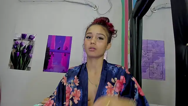 MarianaManzur online show from March 2025 04:51:02 PM