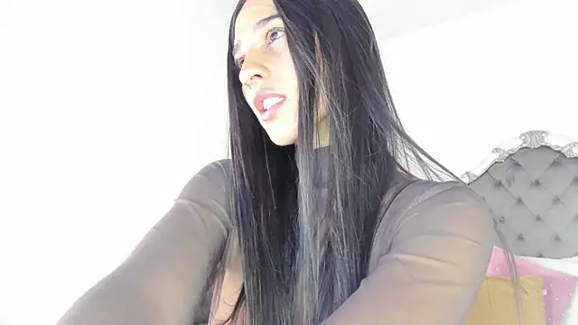 Snapshot of Valentina_Ross_ chatting on July 2026 12:07:02 PM Valentina Ross online show from July 2026 12:07:02 PM