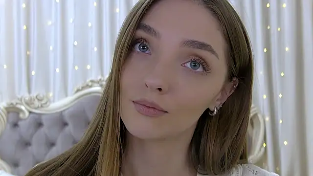 VirginieCruz online show from February 2025 04:41:02 AM