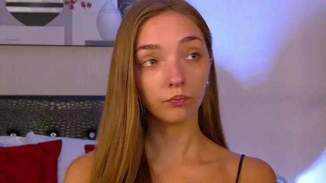 VirginieCruz online show from January 2026 05:22:02 AM