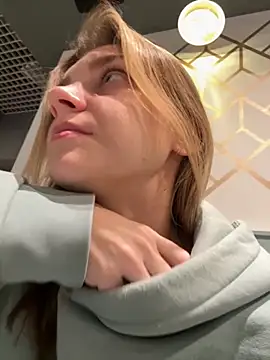 ValenciaShock online show from November 2025 06:46:01 AM