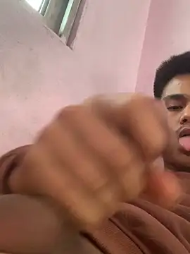 Hullax online show from February 2026 03:50:01 AM