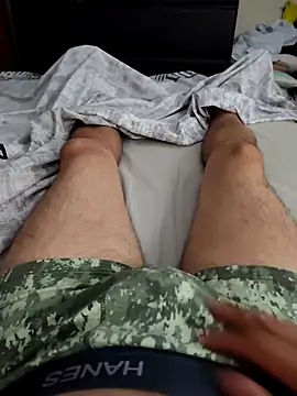 LuqenZo online show from February 2026 10:57:01 AM