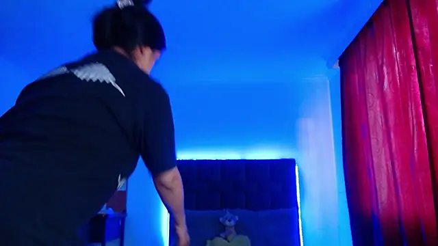 Snapshot of VALERY_MEER chatting on February 2026 12:33:02 PM VALERY MEER online show from February 2026 12:33:02 PM