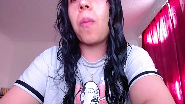 Snapshot of VALERY_MEER chatting on July 2026 12:20:01 PM VALERY MEER online show from July 2026 12:20:01 PM