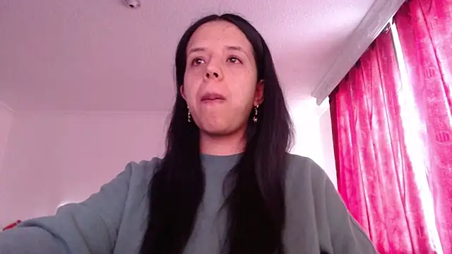 Snapshot of VALERY_MEER chatting on July 2026 12:01:02 PM VALERY MEER online show from July 2026 12:01:02 PM