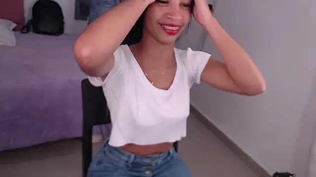 Snapshot of mary_live chatting on February 2025 12:11:01 PM mary live online show from February 2025 12:11:01 PM