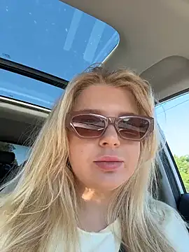 Snapshot of OdriOlsens chatting on June 2026 11:36:01 AM OdriOlsens online show from June 2026 11:36:01 AM