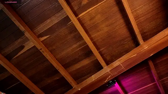 zinnia mosley online show from April 2026 12:16:02 PM