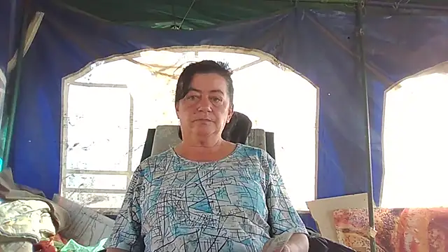 GypsiQueen2 online show from September 2025 06:58:02 AM