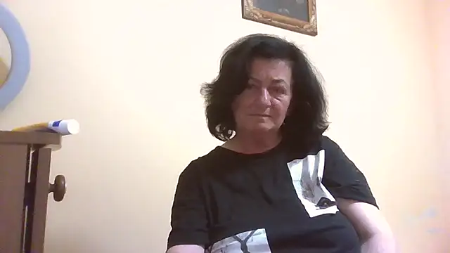 GypsiQueen2 online show from May 2026 06:42:02 PM