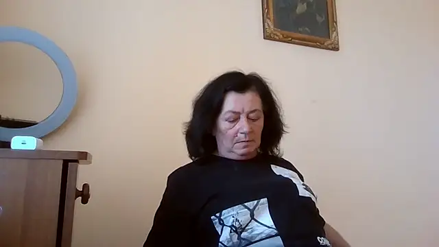 GypsiQueen2 online show from June 2026 11:46:01 AM