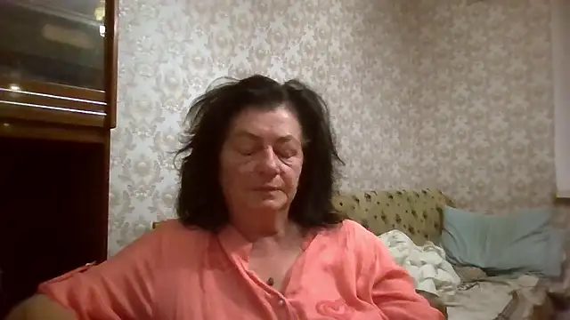 GypsiQueen2 online show from June 2026 12:37:01 AM