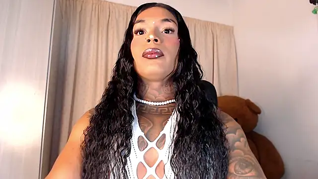 XXVIOLETTAXX online show from July 2026 06:31:02 AM
