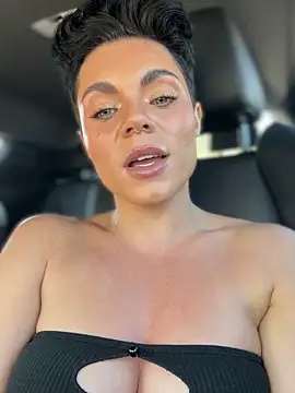 LukeLouHarvey online show from December 2025 03:45:02 AM