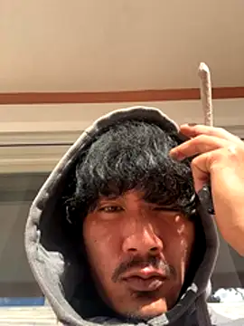 juniiorre online show from October 2025 10:47:02 AM