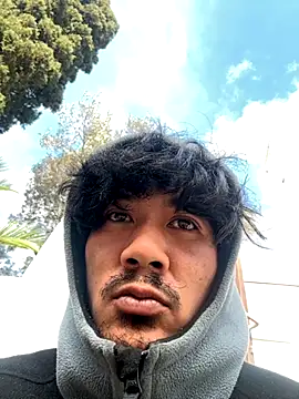 juniiorre online show from November 2025 11:10:02 AM