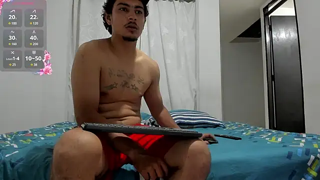 Snapshot of Fairycandyx chatting on April 2026 04:32:01 AM Fairycandyx online show from April 2026 04:32:01 AM