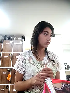 Scarlet wd18 online show from March 2025 08:38:02 PM