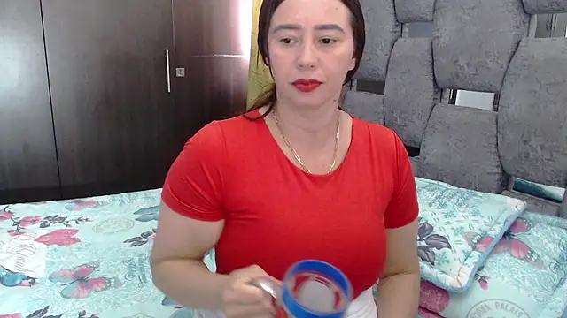 sara hott 1 online show from June 2026 03:43:01 PM