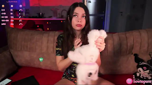 How2Meow online show from November 2025 05:12:01 PM