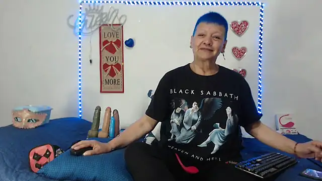 loquitaqueen011 online show from February 2025 08:20:02 PM