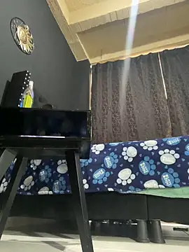 amareto queen online show from April 2026 09:07:02 PM