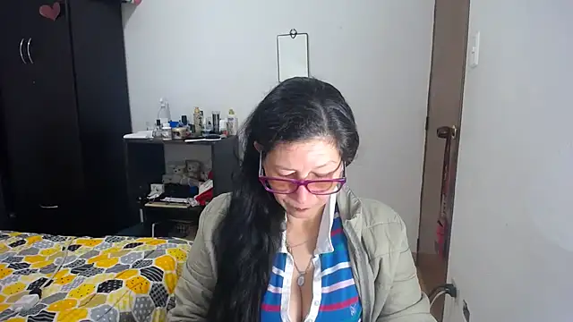 latin49 online show from November 2025 03:39:01 AM