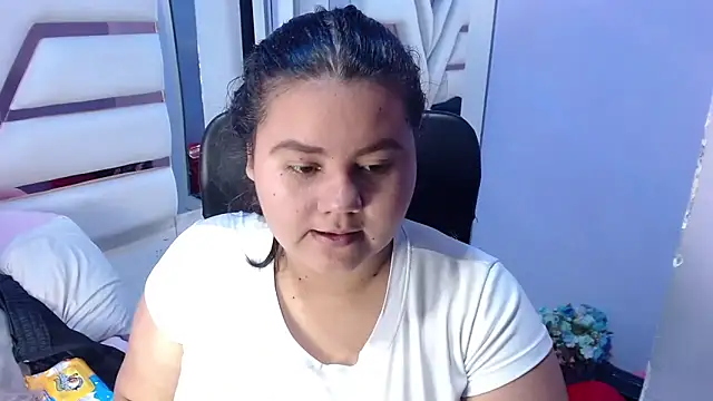 Snapshot of ValenTitis chatting on November 2025 08:53:01 PM ValenTitis online show from November 2025 08:53:01 PM