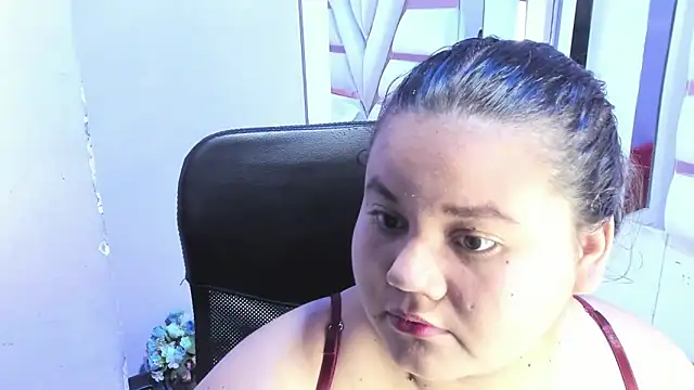 Snapshot of ValenTitis chatting on November 2025 08:55:01 PM ValenTitis online show from November 2025 08:55:01 PM