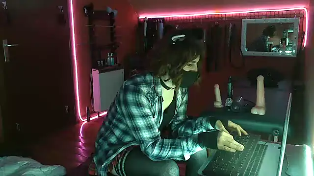 Ginny-the-bdsm-nympho online show from March 2025 06:01:02 PM