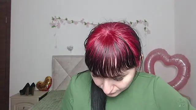 Snapshot of NinaFlawlees chatting on March 2026 01:39:01 PM NinaFlawlees online show from March 2026 01:39:01 PM