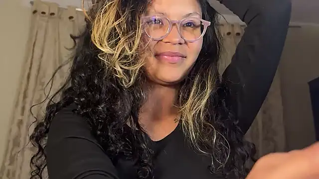 Hathorlove online show from June 2026 05:23:02 AM