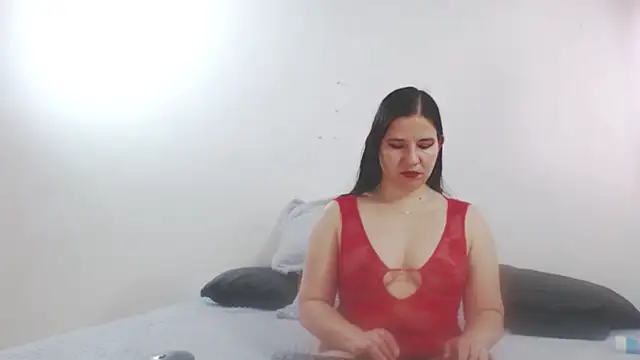 zohe  online show from October 2025 02:40:01 PM