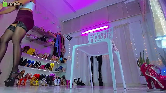 kendrarioss online show from September 2025 08:09:01 PM