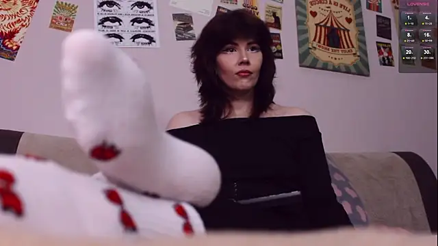 Snapshot of Luna_Blake chatting on February 2026 01:07:01 PM Luna Blake online show from February 2026 01:07:01 PM