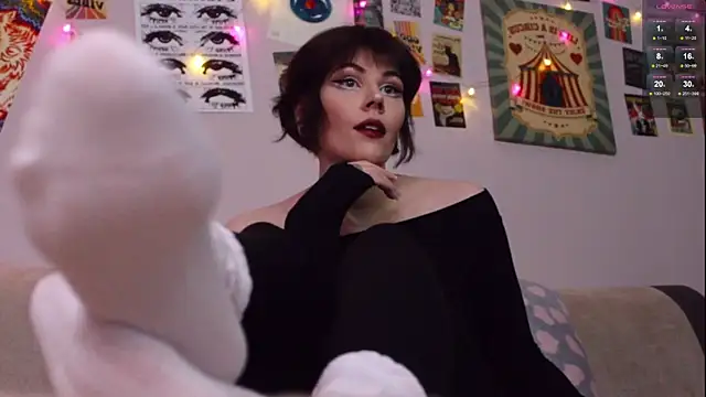 Snapshot of Luna_Blake chatting on April 2026 03:52:01 PM Luna Blake online show from April 2026 03:52:01 PM