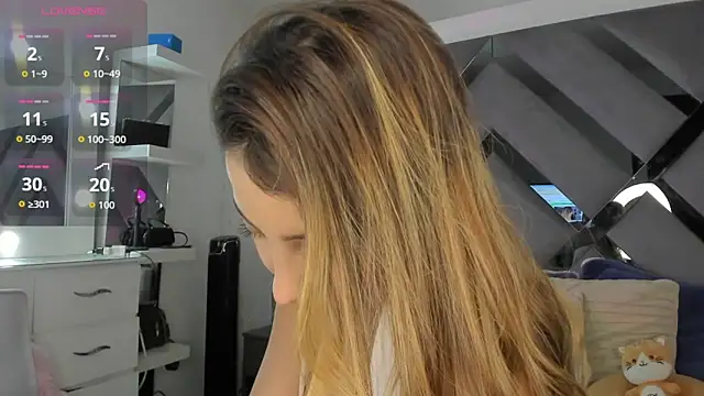 monroeglez5  online show from March 2026 09:41:01 PM