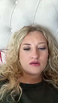 MileySummer online show from September 2025 09:23:02 AM